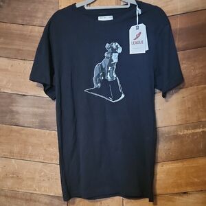 NWT Mack Truck Bulldog Hood Ornament T-Shirt